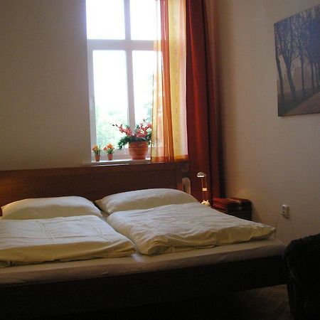 Apartment Riverside - River View Bratislava Room photo