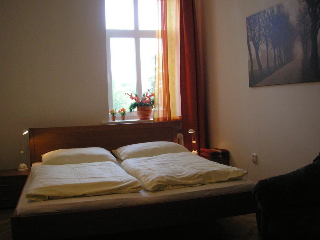 Apartment Riverside - River View Bratislava Room photo