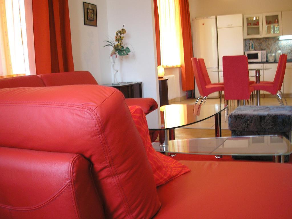 Apartment Riverside - River View Bratislava Room photo