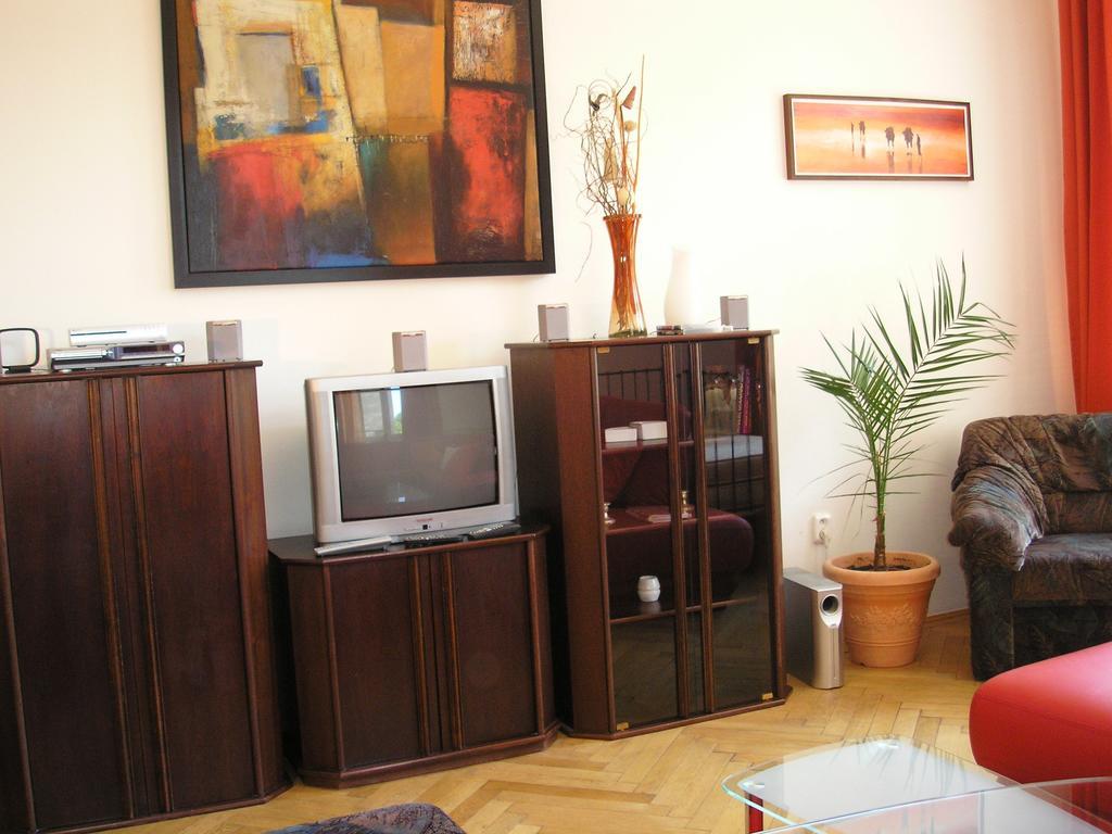 Apartment Riverside - River View Bratislava Room photo